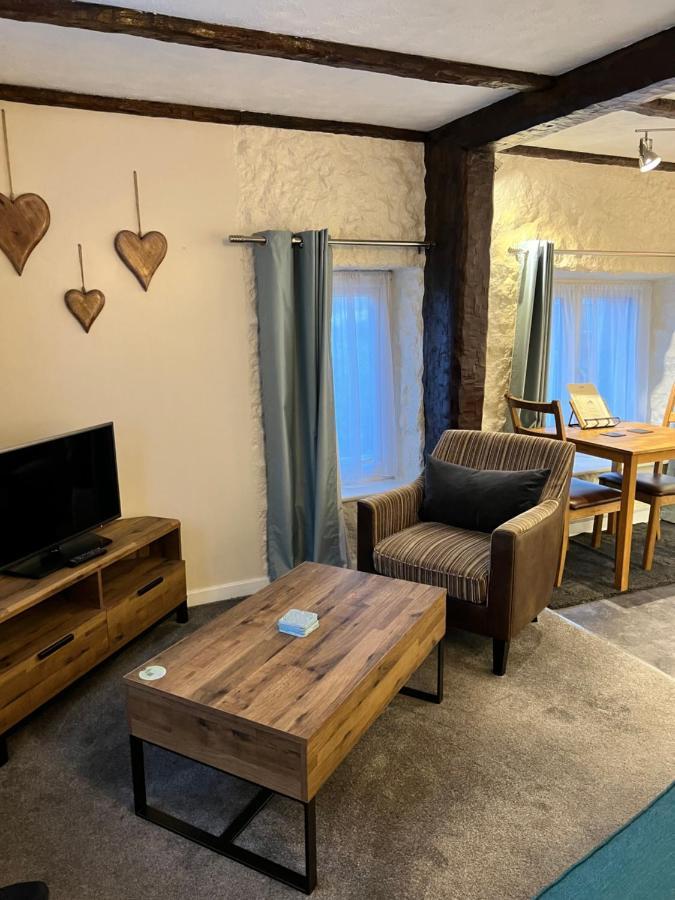 Tudor Lodge Porthmadog Bagian luar foto